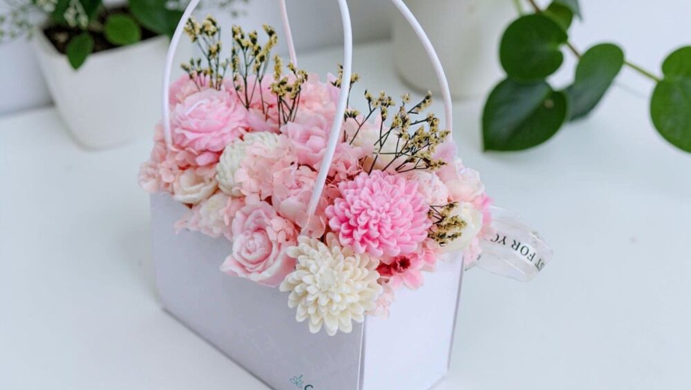 Giỏ hoa nến thơm