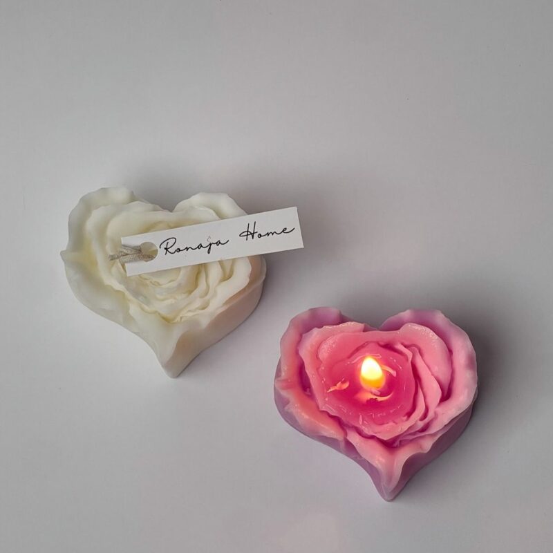Nến thơm cánh hồng trái tim handmade màu pastel, thiết kế cánh hoa ôm trọn trái tim.