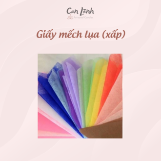 Các xấp giấy mếch lụa nhiều màu sắc trang trí giỏ hoa nến thơm Can Lãnh